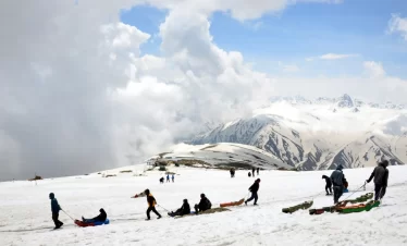 Unveil the Paradise of Kashmir: All of Kashmir Group Tour